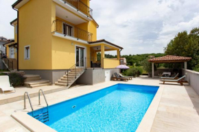 Villa Pistine - with private pool for 8 near Rovinj